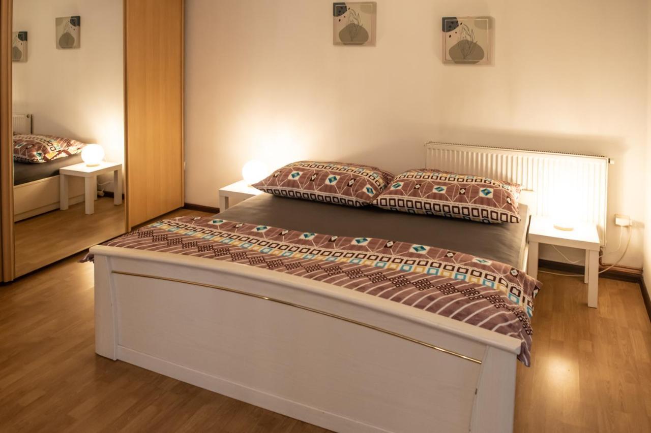 Podkrovni Apartman S Vyhledem Na Namesti Lomnice nad Lužnicí Εξωτερικό φωτογραφία
