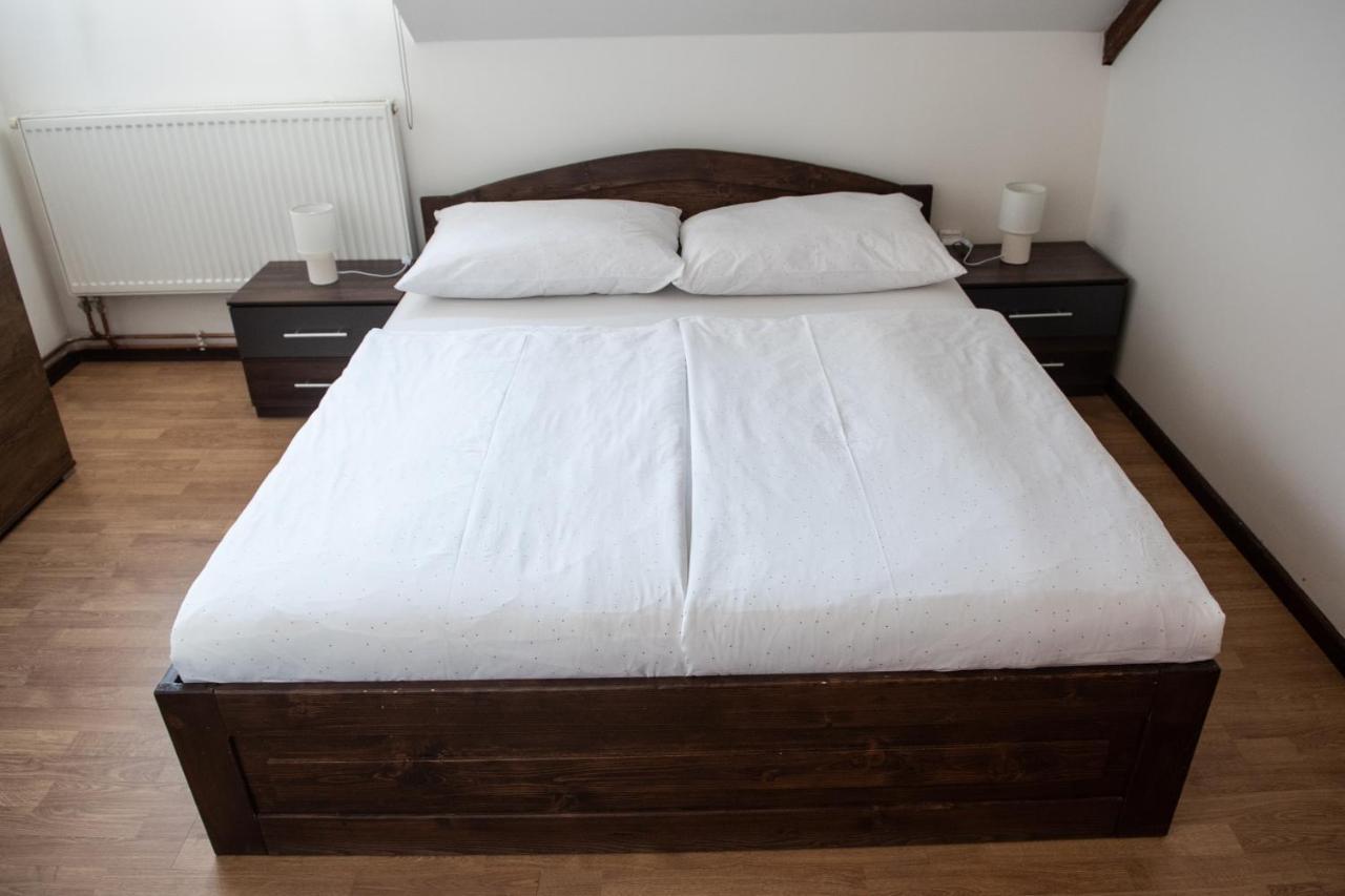 Podkrovni Apartman S Vyhledem Na Namesti Lomnice nad Lužnicí Εξωτερικό φωτογραφία